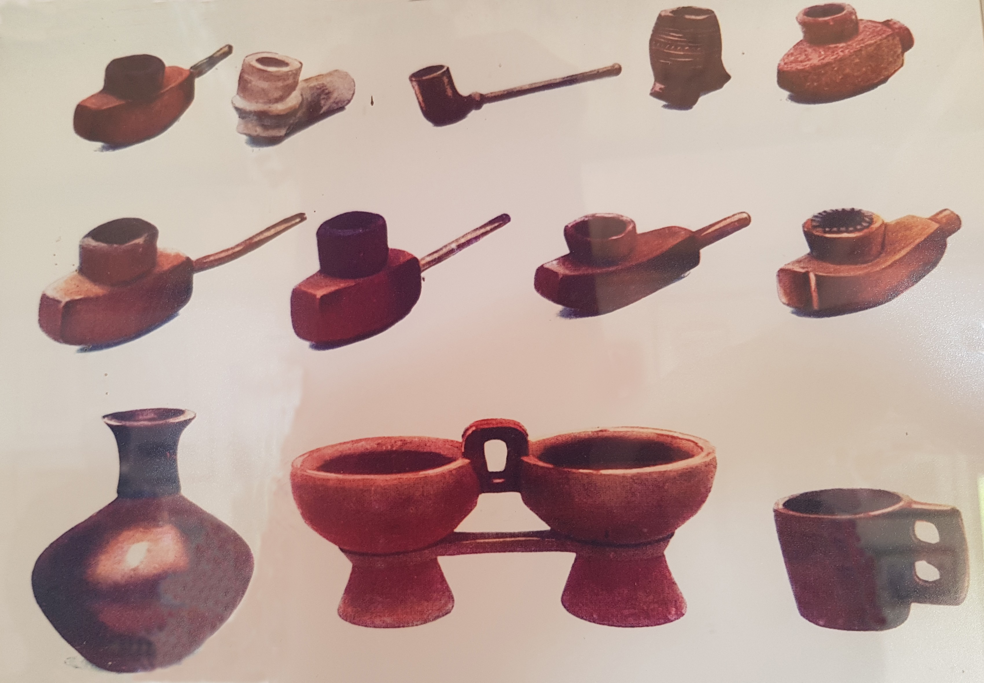 Pipas y vasijas de barro